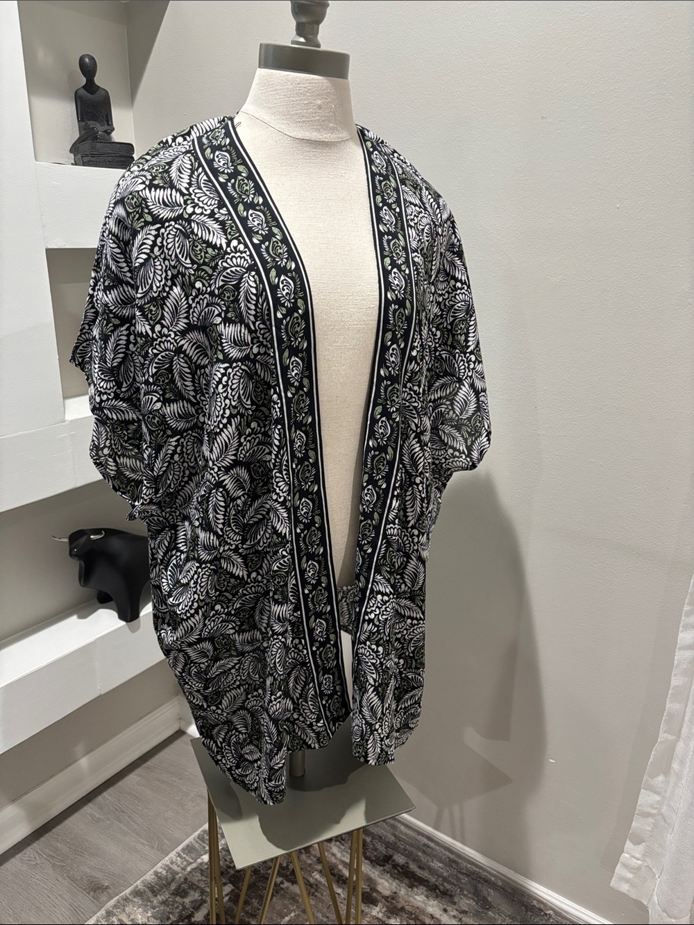 LOFT Black & White Floral-Print Open Front Kimono Cardigan